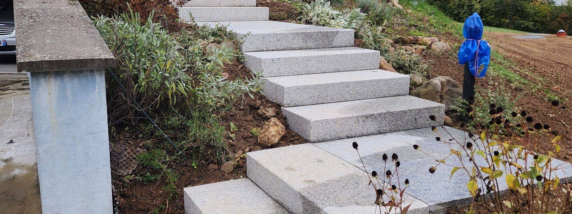 Comment bien intégrer les escaliers d&#8217;extérieur dans un jardin en pente ? Illzach